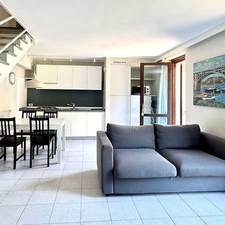 Iris 2 Lago Di Como دونغو المظهر الخارجي الصورة