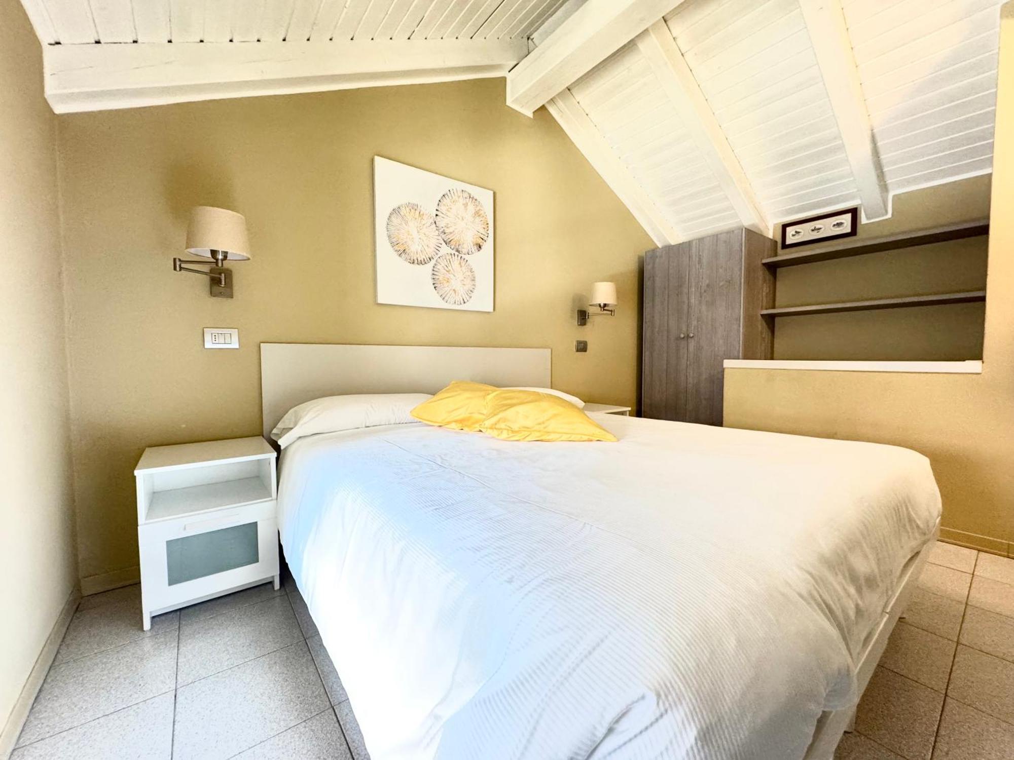 Iris 2 Lago Di Como دونغو المظهر الخارجي الصورة