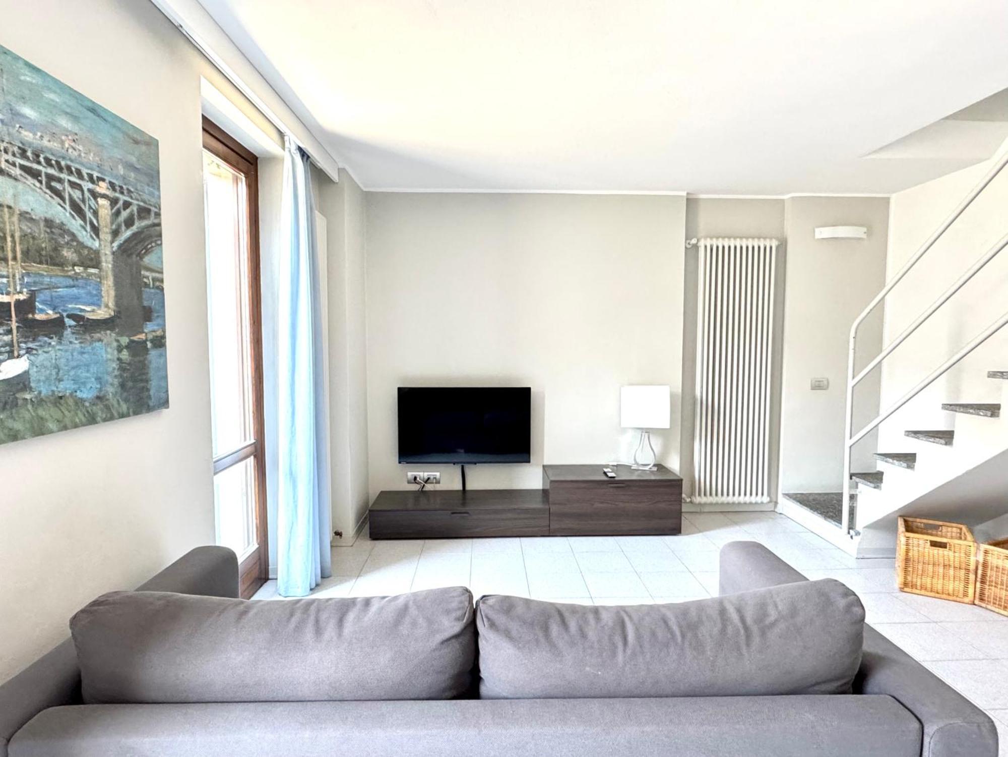 Iris 2 Lago Di Como دونغو المظهر الخارجي الصورة